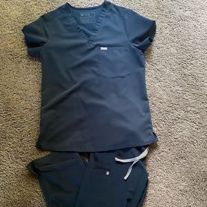 FIGS Dark Harbor Catarina/Kade Set Small/Small Petite